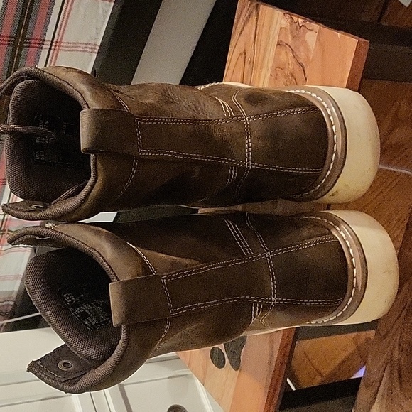 Wolverine Brown Steel Toe 8" 9.5M Boots - Picture 3 of 7